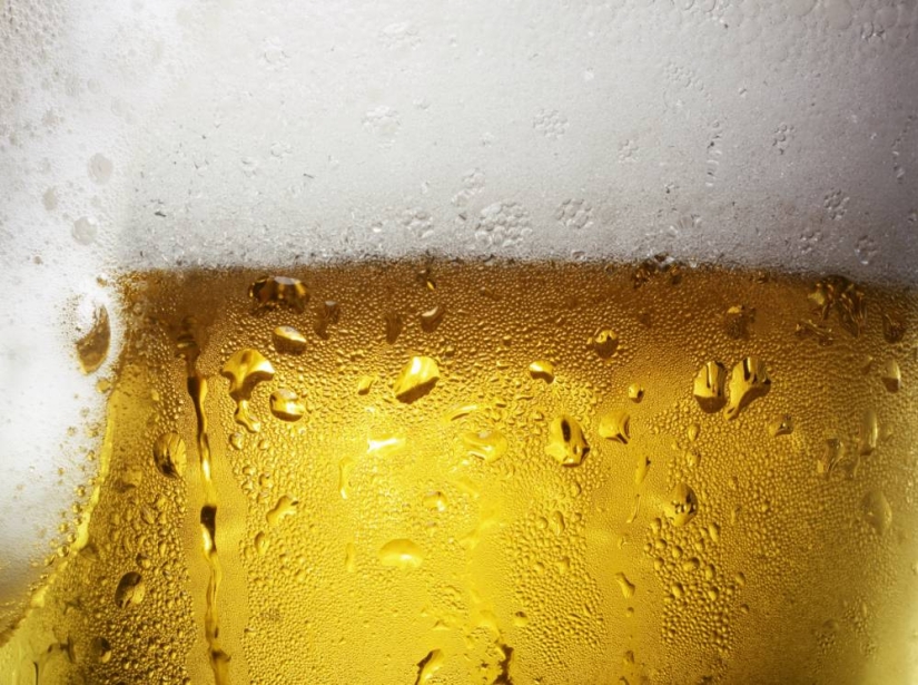 10 razones científicas por las que beber cerveza es saludable, no dañino