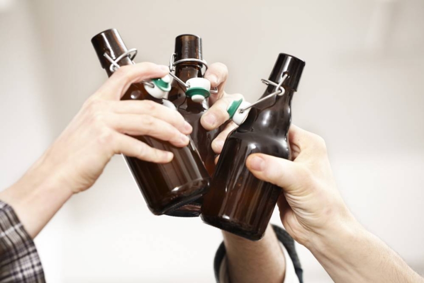 10 razones científicas por las que beber cerveza es saludable, no dañino