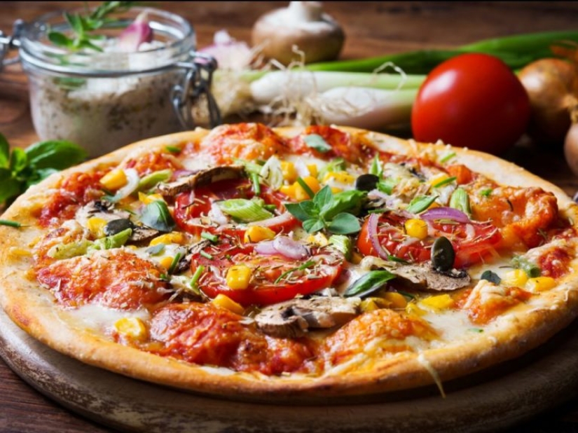 10 reasons why pizza might be good for you
