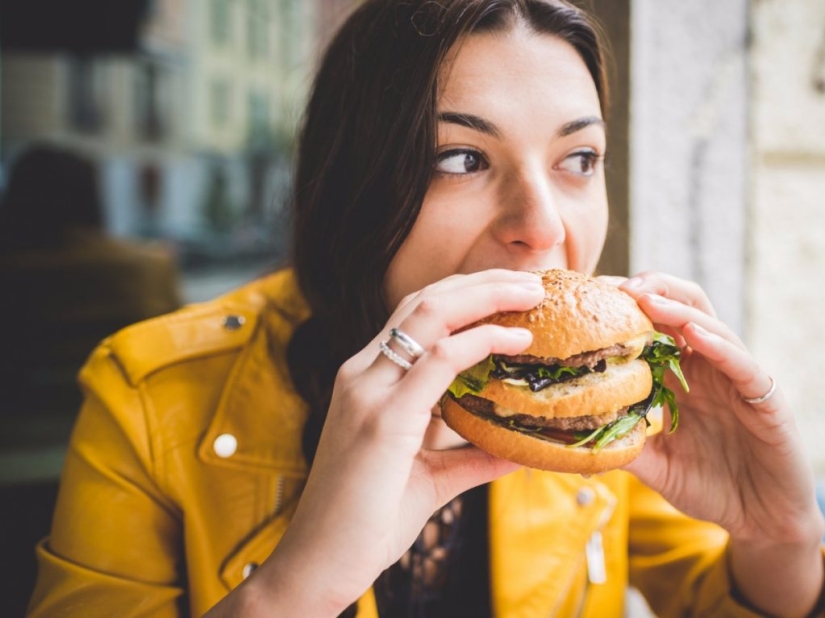 10 Secrets of Fast Food Chains They Don't Want to Talk About