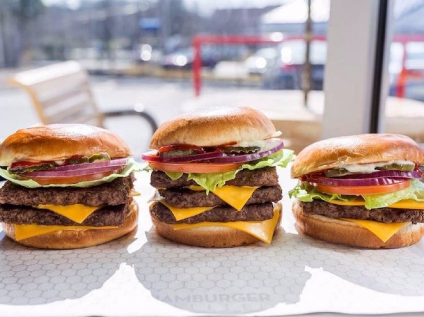 10 Secrets of Fast Food Chains They Don't Want to Talk About