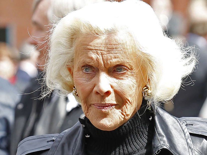10 stars who, to the surprise of many, are still alive