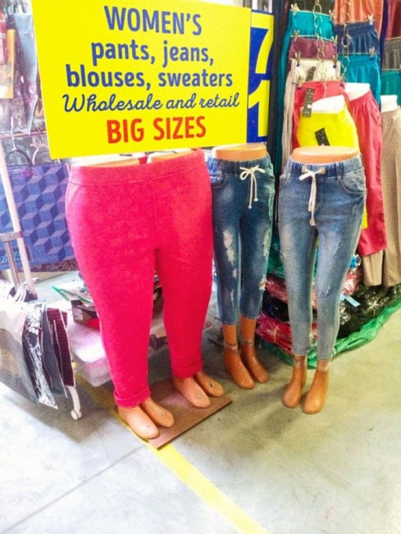 10 Stupid Mannequins You Can't Pass By