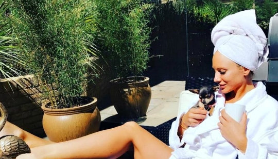 100 first dates: the girl met a new man every time for 100 days