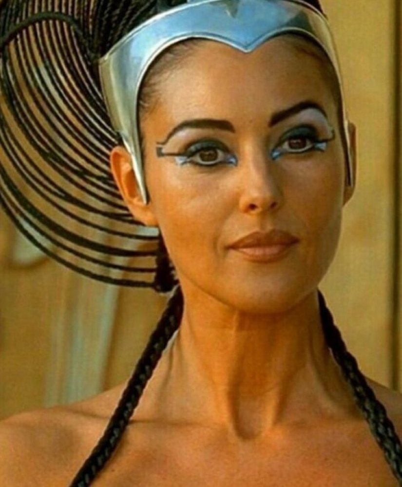 11 actresses who embraced Cleopatra in life on the big screen
