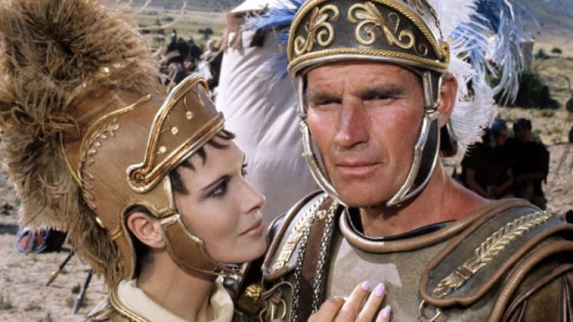 11 actresses who embraced Cleopatra in life on the big screen