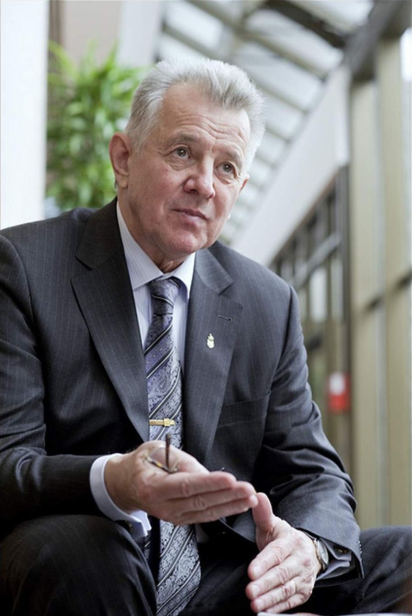 12 atletas famosos que se han convertido en políticos exitosos 12 atletas famosos que se han convertido en políticos exitosos