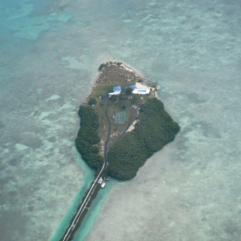12 islands with amazing outlines 12 islands with amazing outlines