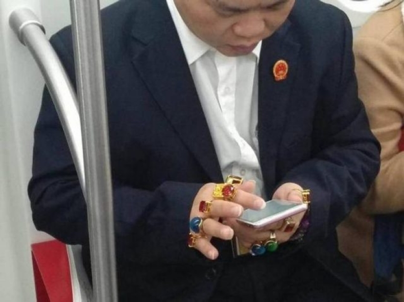 12 People Who Are Not Afraid of Seeming Too Weird