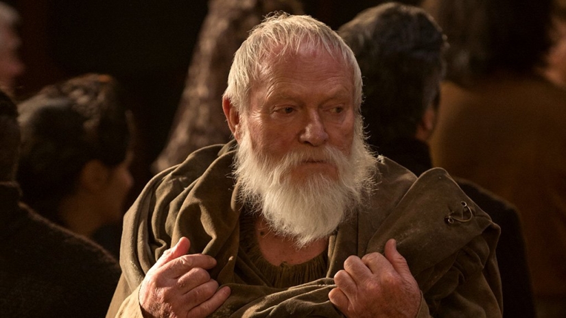 13 actors from the Harry Potter films who starred in "Game of Thrones"