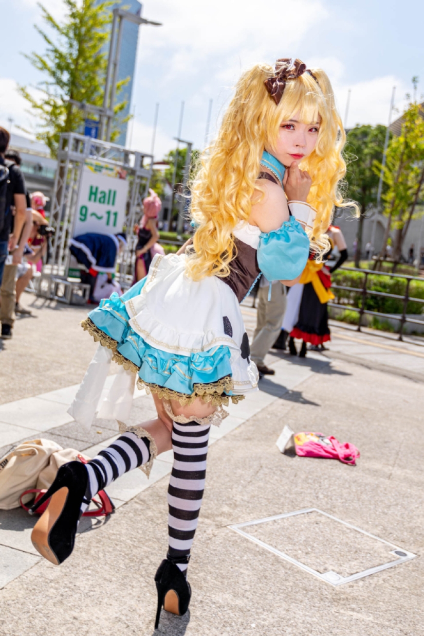 13 photos of the best cosplayers from Tokyo Game Show 2019