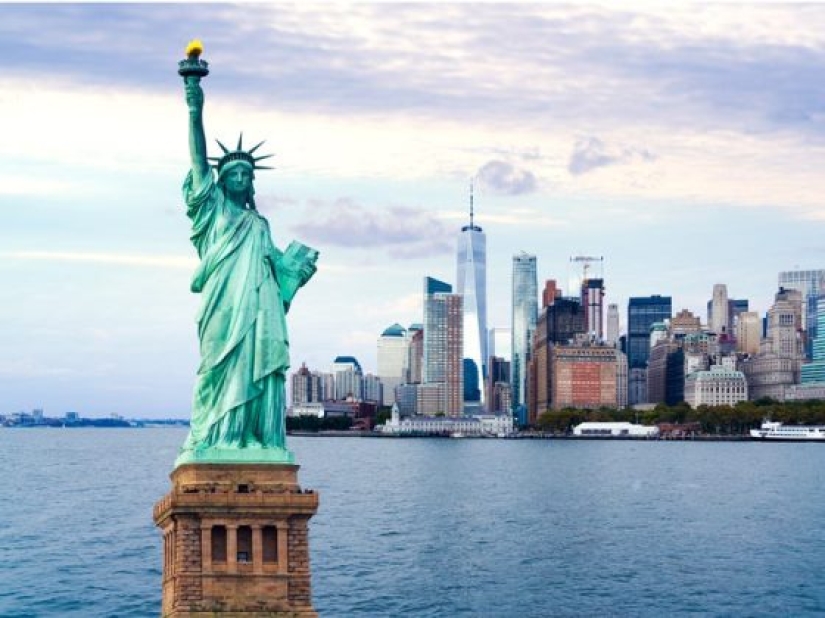 13 Signs You're a Narcissist and You Don't Even Know It 13 Signs You're a Narcissist and You Don't Even Know It