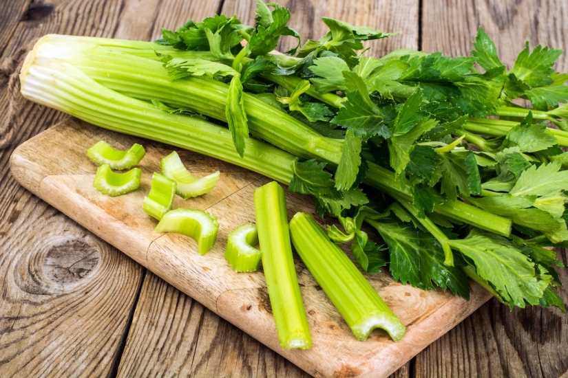 14 alimentos que hacen que tu cuerpo huela bien
