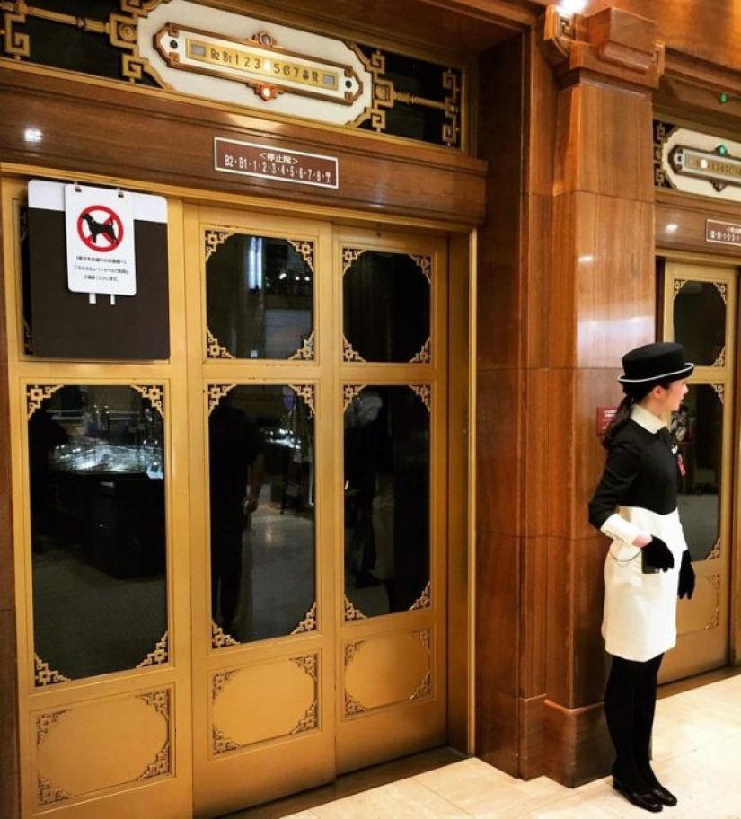 14 facts proving that Japan lives in 3022