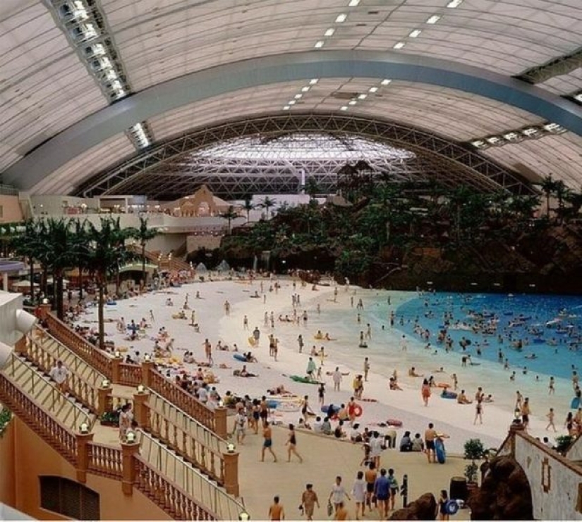 14 facts proving that Japan lives in 3022