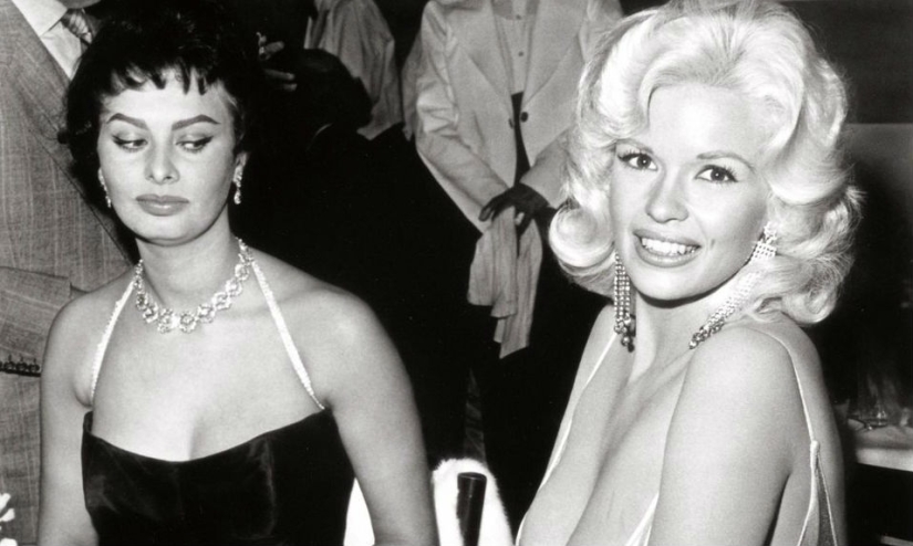 14 photos undeservedly overlooked by history that are worth seeing