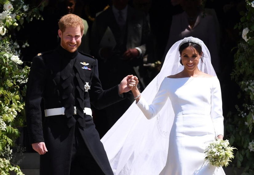 14 Reasons Not to Love Meghan Markle, or Why Elizabeth II is against Prince Harry's Wife