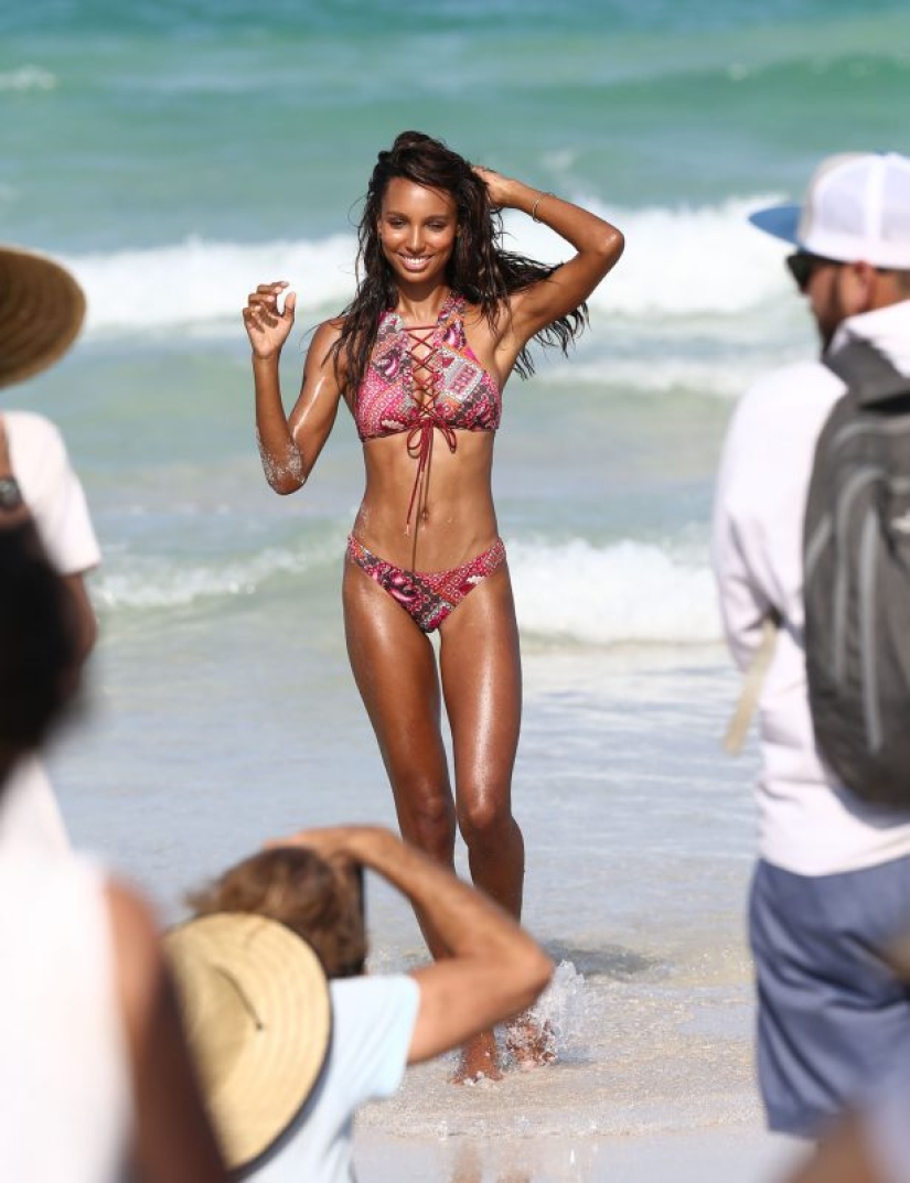 15 fotos de Jasmine Tookes — una modelo que merece tu atención
