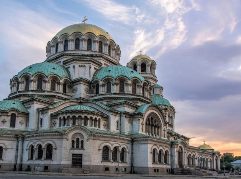 15 places worth visiting until they are filled with tourists