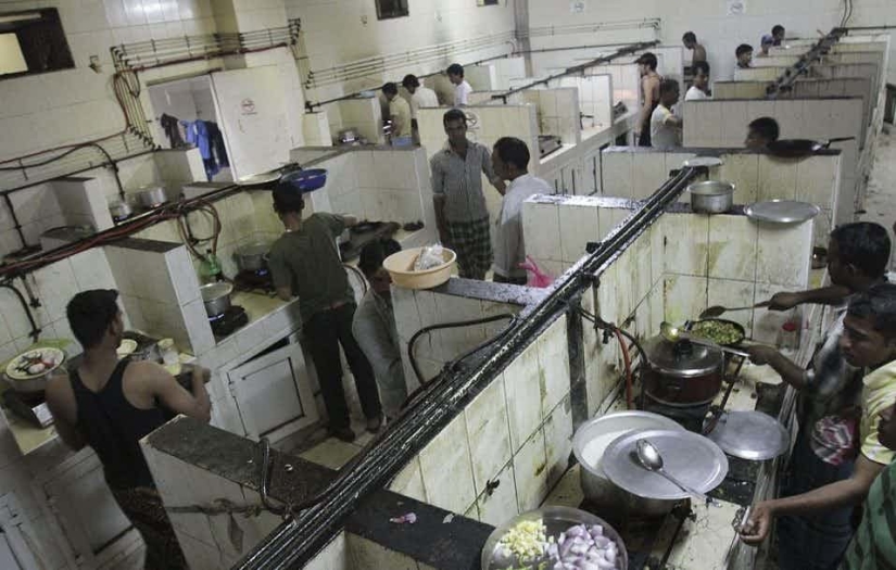 15 sad facts about Dubai