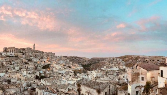 15 stunning shots from the iPhone Photography Awards Mobile Photography Contest