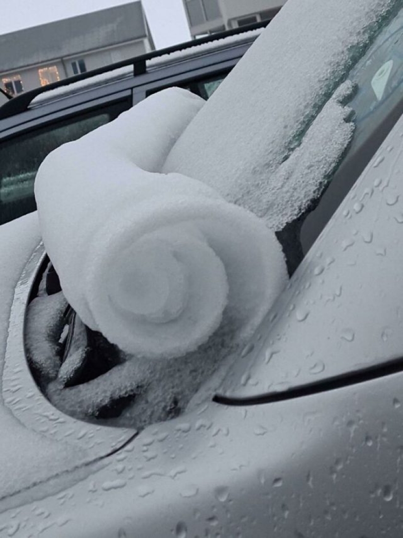 15 Times People Were So Satisfied Looking At The Snow They Just Had To Document It