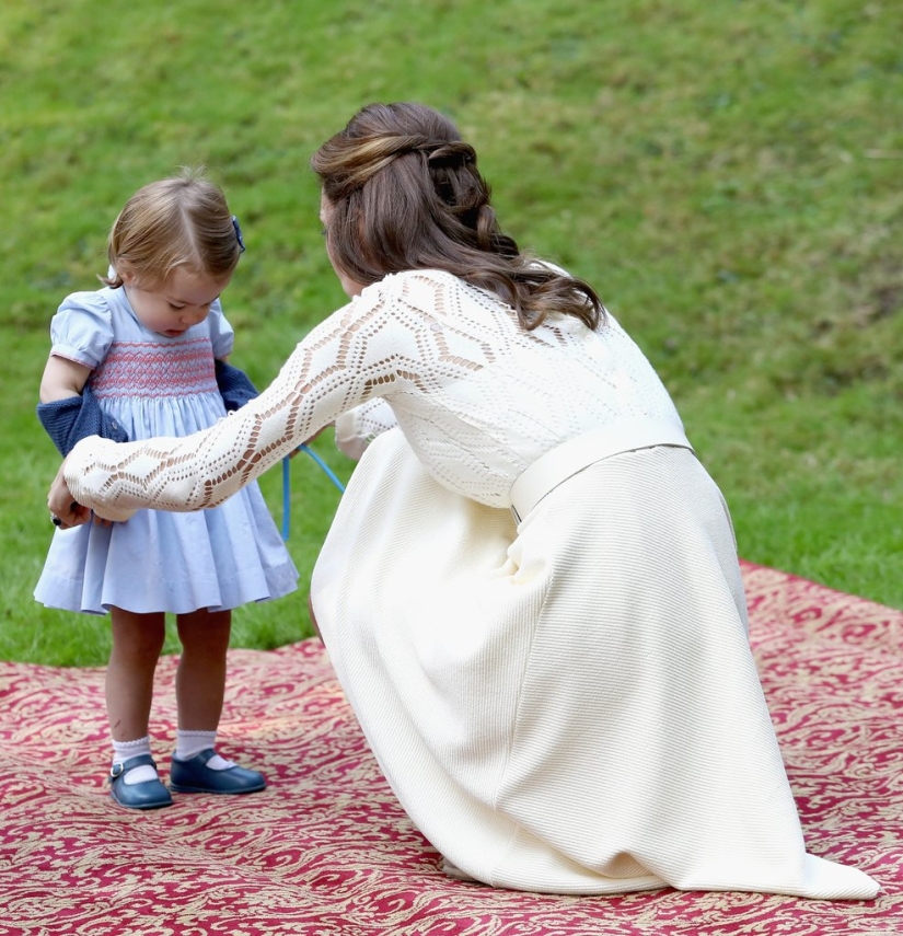 16 fotos de Kate Middleton, en las que una madre común se reconoce a sí misma 16 fotos de Kate Middleton, en las que una madre común se reconoce a sí misma