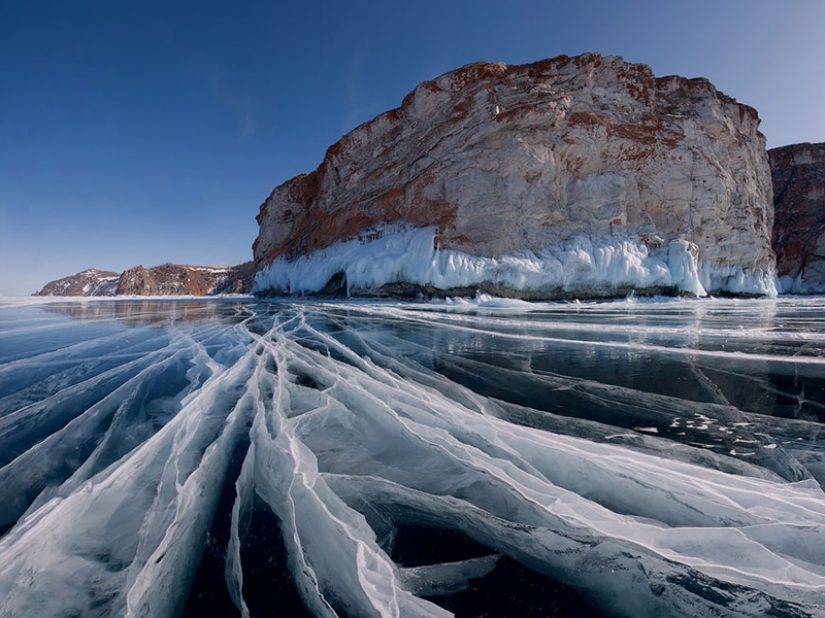 16 Frozen Ponds That Look Like Fine Art 16 Frozen Ponds That Look Like Fine Art
