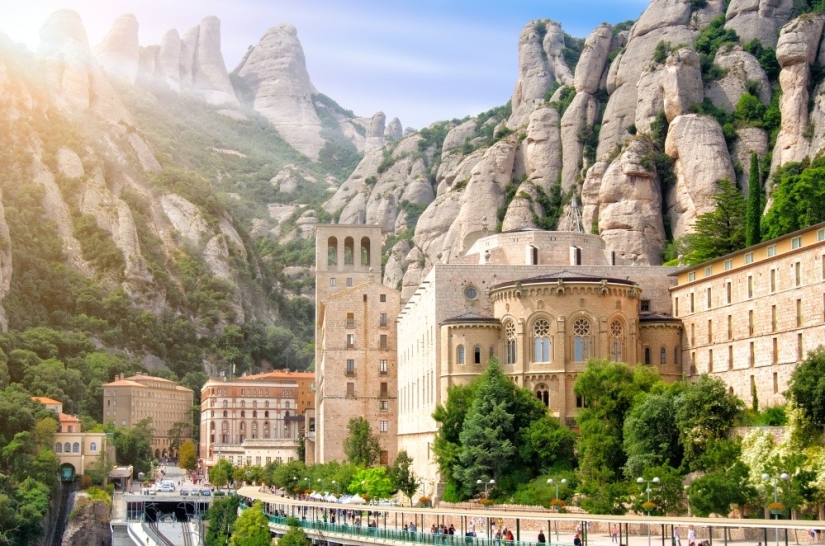 18 reasons to go to Barcelona
