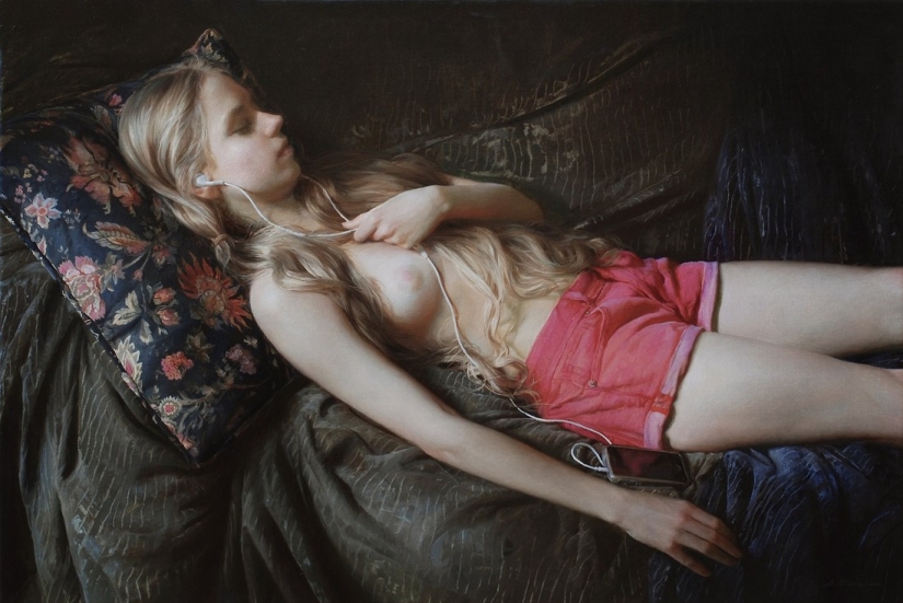 20 amazingly realistic paintings celebrating female beauty and charm