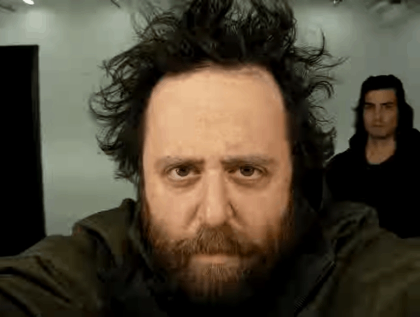 20 años de vida en 8 minutos: un fotógrafo estadounidense se ha tomado selfies todos los días desde el año 2000 y los ha editado en un video