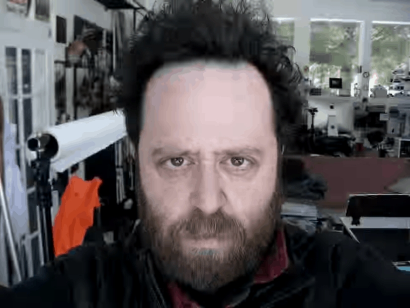 20 años de vida en 8 minutos: un fotógrafo estadounidense se ha tomado selfies todos los días desde el año 2000 y los ha editado en un video