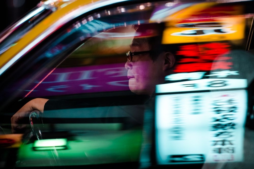 20 best works from the LensCulture 2018 Street Photography Contest