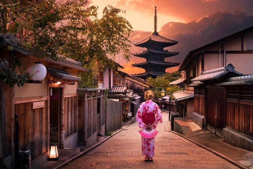 20 fotogramas de fotografía callejera que revelan un lado desconocido de Japón