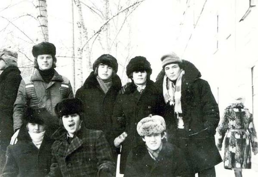 20 fotos nostálgicas sobre lo que vestía la juventud soviética