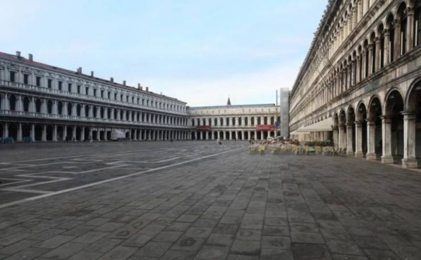 20 fotos sobre cómo el coronavirus ha afectado la vida en Italia 20 fotos sobre cómo el coronavirus ha afectado la vida en Italia