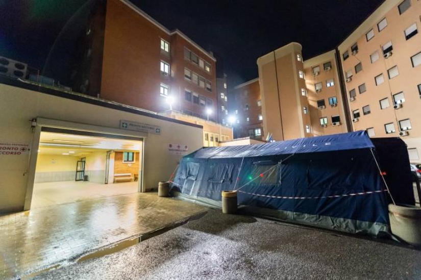 20 fotos sobre cómo el coronavirus ha afectado la vida en Italia 20 fotos sobre cómo el coronavirus ha afectado la vida en Italia