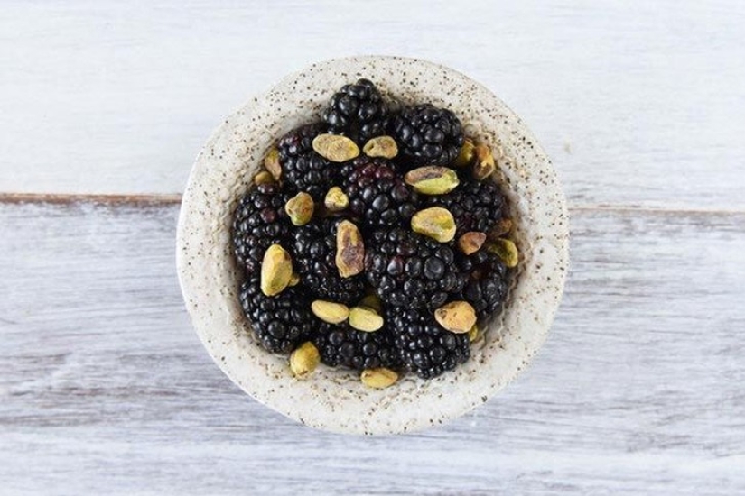 20 healthy and delicious snacks that don't have even two hundred calories