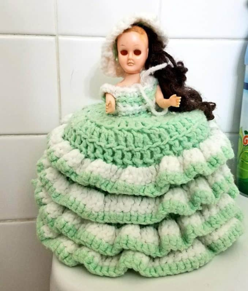 20 of the Weirdest and Strangest things from relatives' homes 20 of the Weirdest and Strangest things from relatives' homes