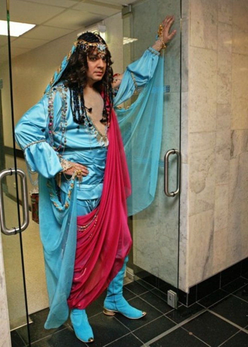 20 ridiculous outfits worn by Philip Kirkorov, and we are ashamed of them 20 ridiculous outfits worn by Philip Kirkorov, and we are ashamed of them