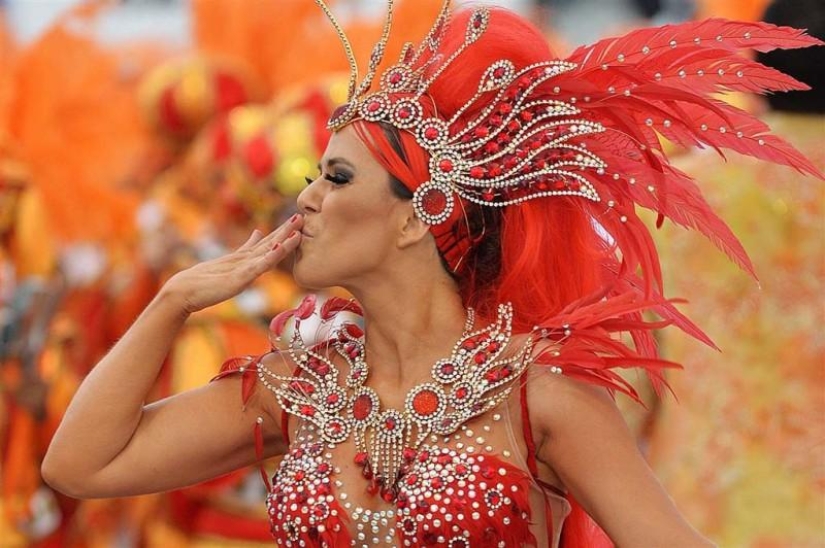 20 vivid pictures of carnivals from around the world