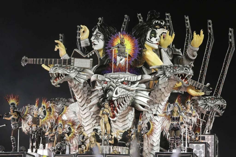 20 vivid pictures of carnivals from around the world