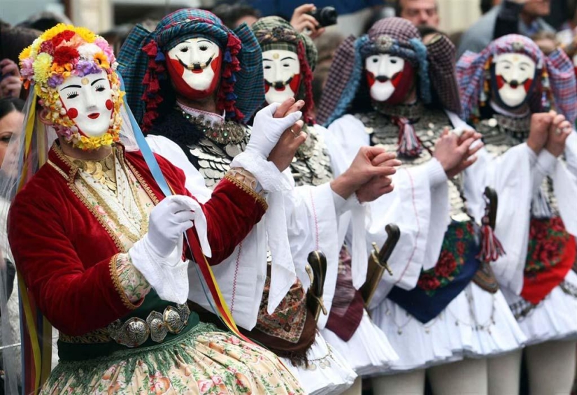 20 vivid pictures of carnivals from around the world