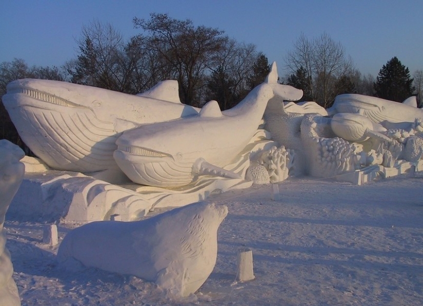 20 ways to artistically decorate a snowdrift 20 ways to artistically decorate a snowdrift