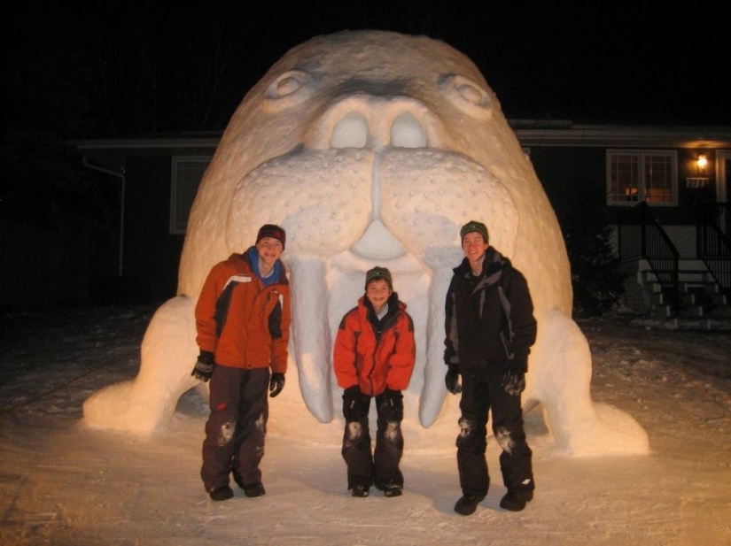 20 ways to artistically decorate a snowdrift 20 ways to artistically decorate a snowdrift