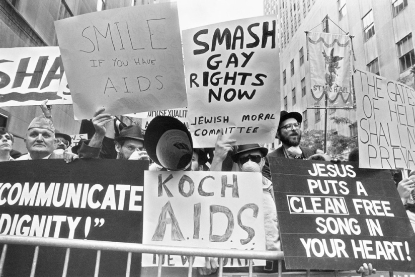 21 fotos aterradoras de los años 80, cuando el mundo se enteró del SIDA 21 fotos aterradoras de los años 80, cuando el mundo se enteró del SIDA