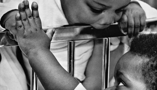 21 fotos aterradoras de los años 80, cuando el mundo se enteró del SIDA 21 fotos aterradoras de los años 80, cuando el mundo se enteró del SIDA