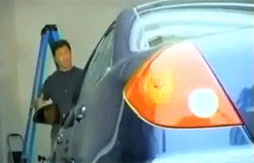 21 the most ridiculous gif about inept people from the "shop on the couch" advertisement 21 the most ridiculous gif about inept people from the "shop on the couch" advertisement