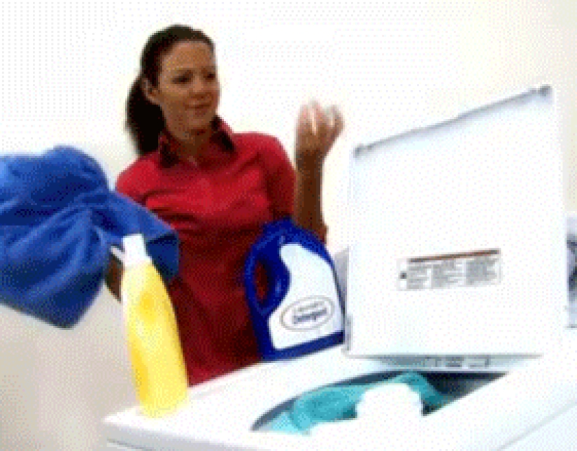 21 the most ridiculous gif about inept people from the "shop on the couch" advertisement 21 the most ridiculous gif about inept people from the "shop on the couch" advertisement