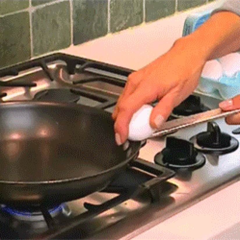 21 the most ridiculous gif about inept people from the "shop on the couch" advertisement 21 the most ridiculous gif about inept people from the "shop on the couch" advertisement